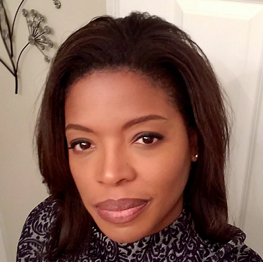 Meet your Posher, Candis